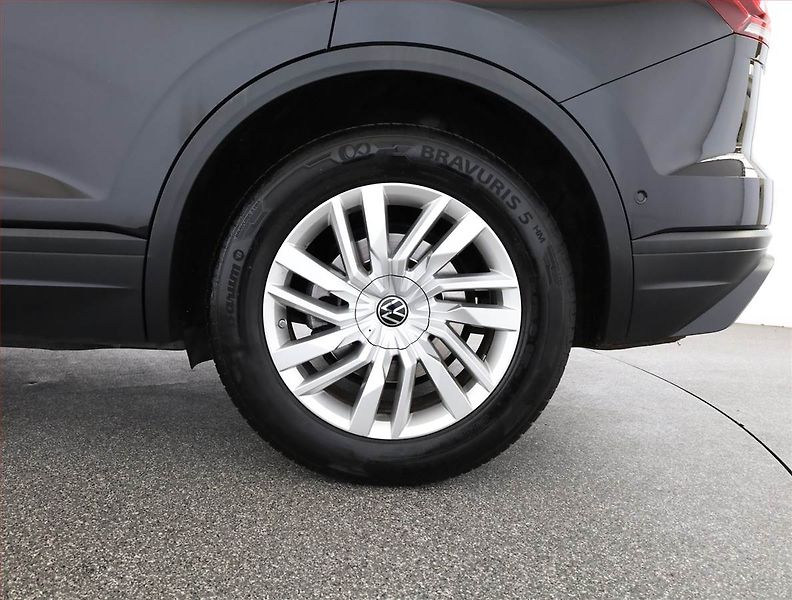 Volkswagen Touareg (2021) 3.0 TDI, 4x4,Automat,V6 TDI - fotka 22 z 22