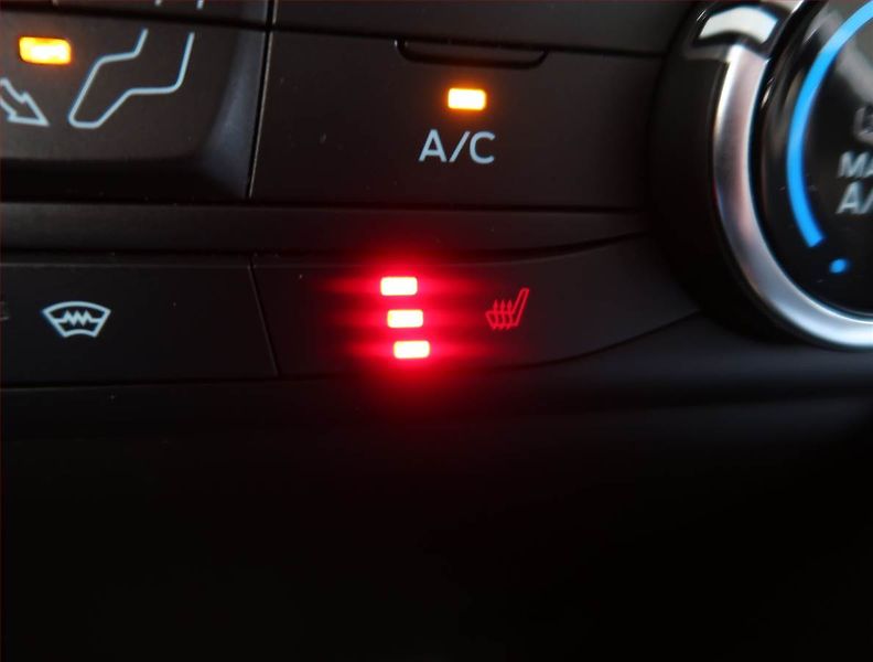 Ford Fiesta (2018) 1.1, Serv.kniha, Tempomat - fotka 17 z 21