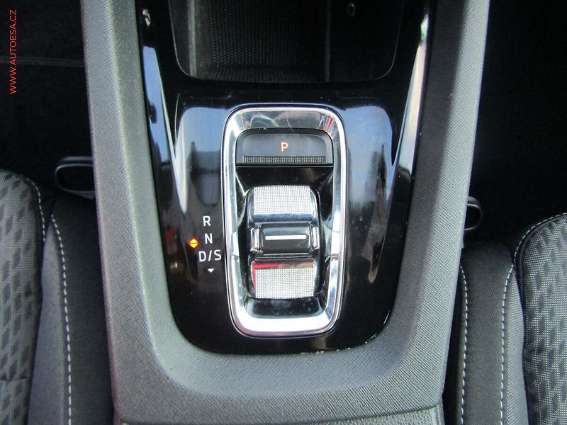 Škoda Octavia (2021) 2.0 TDi, ČR, Stylem, DSG, LED - fotka 20 z 24