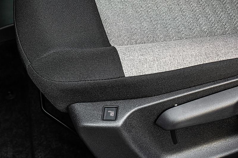 Citroën Berlingo (2026) PLUS benzín 110k + ZIMA - fotka 16 z 23