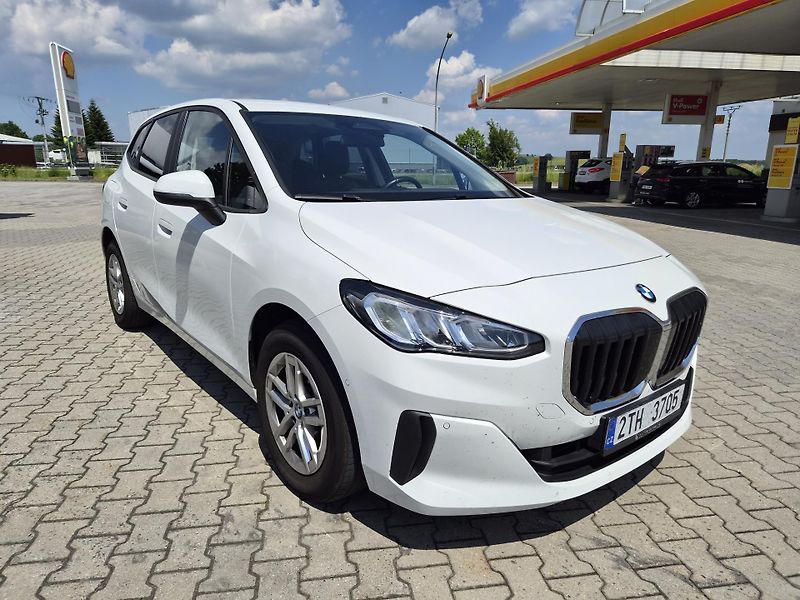 BMW Řada 2 (2022) 218 i ACTIVE TOURER - fotka 1 z 14