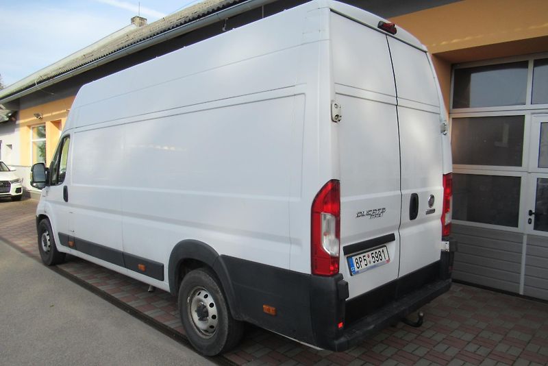 Fiat Ducato MAXI 2.3 JTD KLIMA TAŽNÉ - fotka 8 z 22