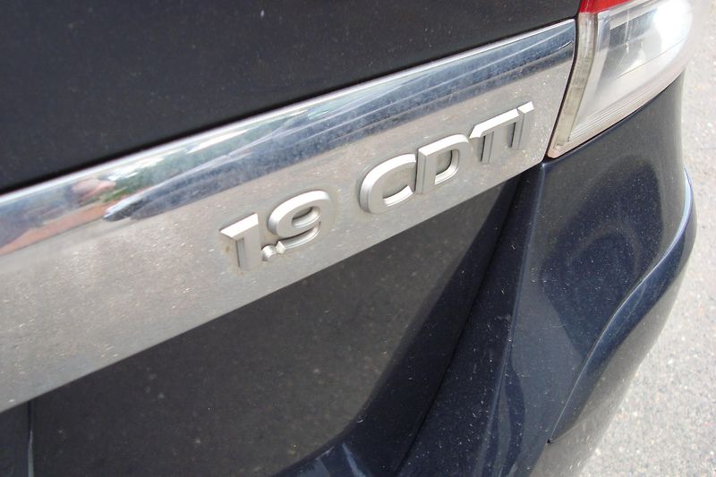 Opel Zafira (2008) 1.9 CDTi,7-M,2.Maj.S.Kn.STK 28 - fotka 12 z 50