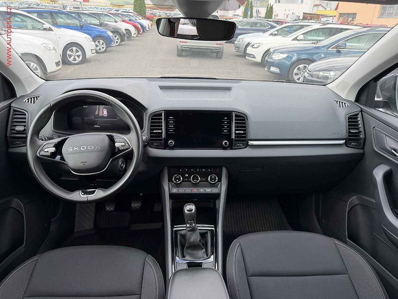 Škoda Karoq (2025) 1.5 TSI, 1.maj,ČR, Selection - fotka 8 z 17