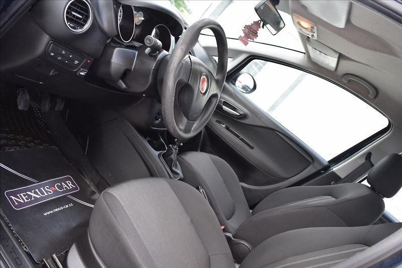 Fiat Grande Punto 1,2 i 51KW PO ROZVODECH KLIMA - fotka 12 z 42