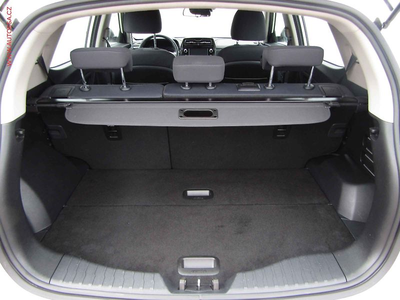 SsangYong Tivoli (2022) 1.5 T-GDi, ČR, AC, výhřev sed - fotka 7 z 22