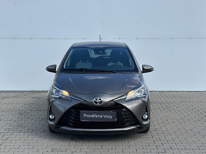 Toyota Yaris 1.5 VVT-i Active Trend - fotka 4 z 27