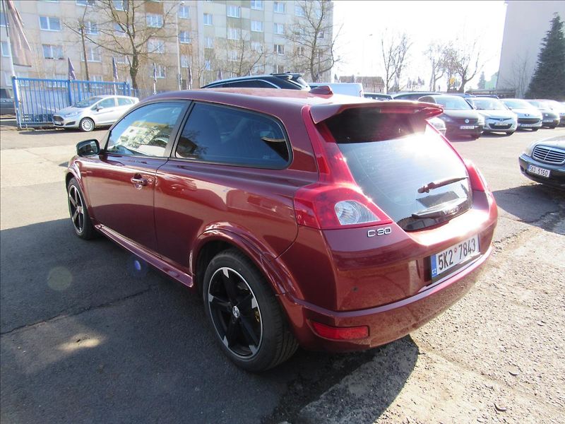 Volvo C30 1,6 D 80kW - fotka 4 z 27