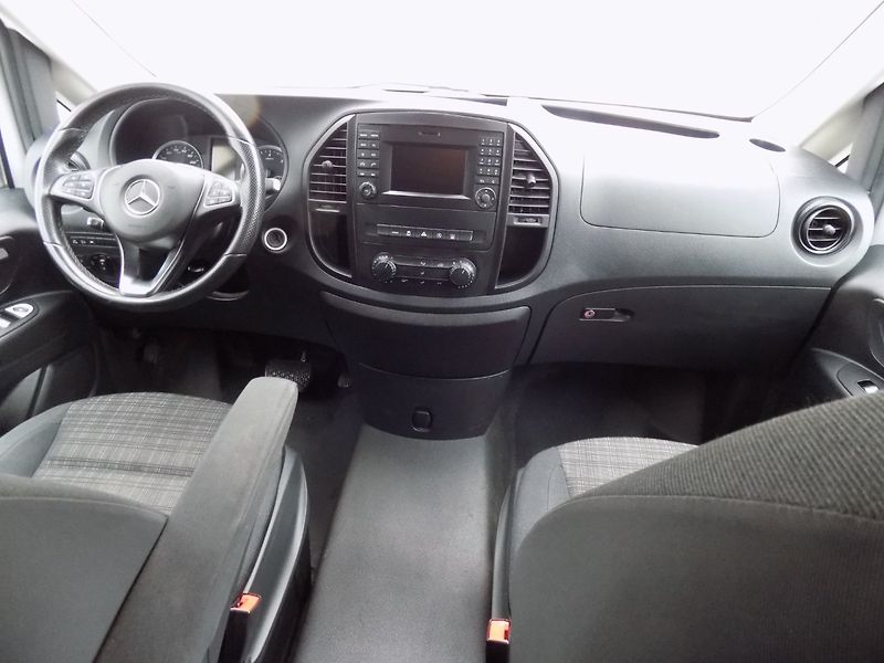 Mercedes-Benz Vito (2020) 114CDI/Extra-Long/4x4/Full-LED - fotka 17 z 35