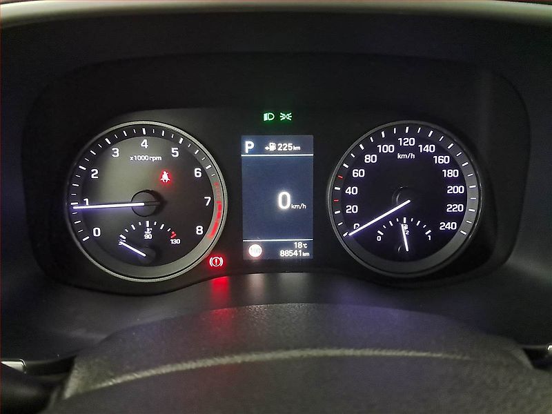 Hyundai Tucson (2019) Style 1.6 T-GDI - fotka 11 z 25