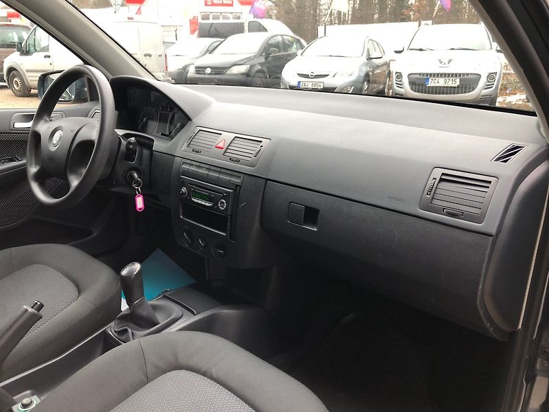 Škoda Fabia (2006) 1.2 HTP - fotka 16 z 28