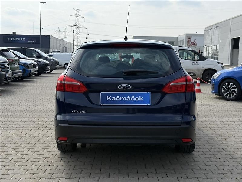 Ford Focus 1,6 TDCi 70kW Trend - fotka 4 z 22