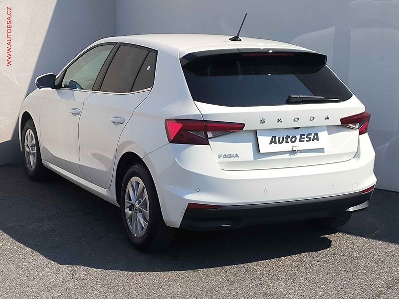 Škoda Fabia (2023) 1.0 TSi, 1.maj,ČR, Style - fotka 6 z 24