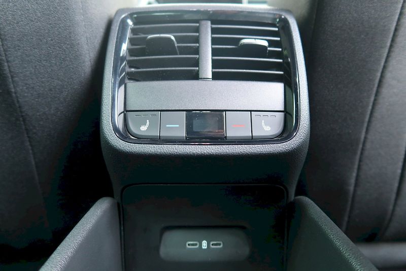 Škoda Octavia (2025) RS 2,0 TSI 195 kW DSG - fotka 29 z 30