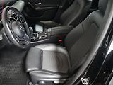 Mercedes-Benz Třídy A (2020) 1.3i, ČR, AC, LED, výhřev - náhled 9