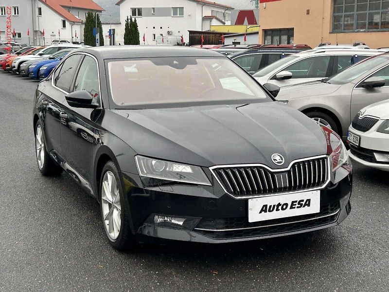 Škoda Superb (2018) 2.0 TSI 4x4, 2.maj,ČR, STK6 - fotografie inzerátu