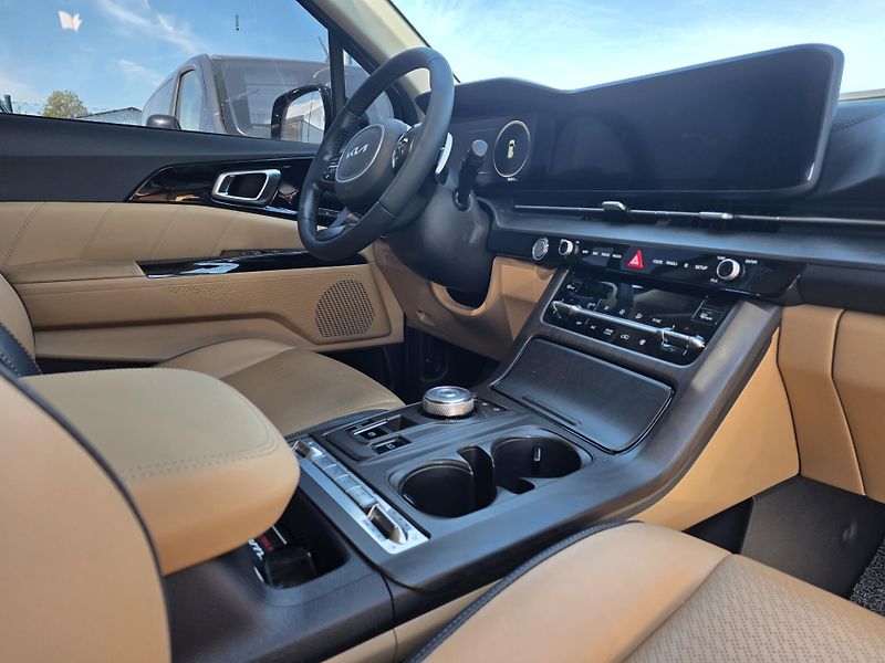 Kia Carnival (2022) 2.2-9MÍST-TOP VÝBAVA.2stř.okno - fotka 5 z 19