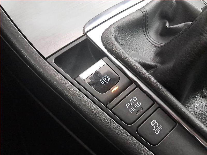 Volkswagen Passat (2012) Comfortline 2.0 TDI, 4X4 - fotka 16 z 20