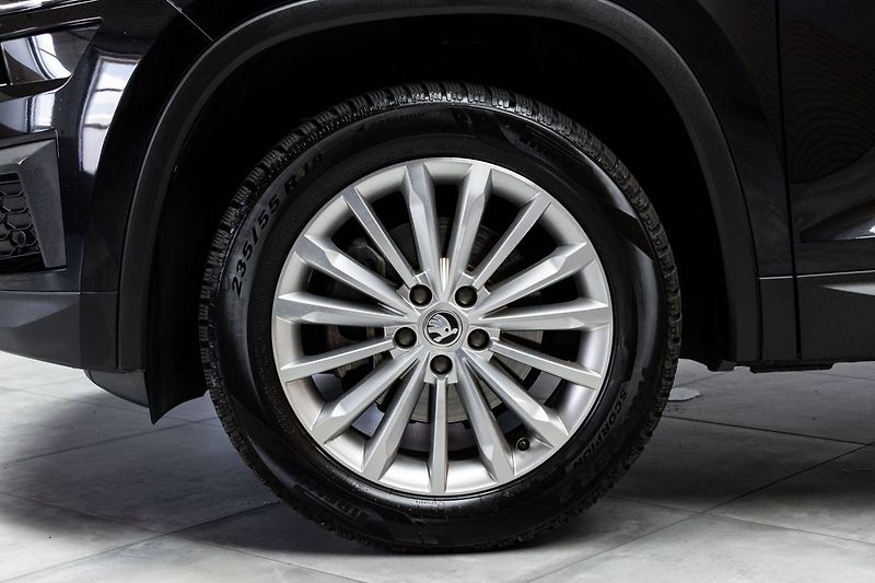 Škoda Kodiaq 2.0 TDI DSG*KAMERA*ACC*DPH* - fotka 30 z 37
