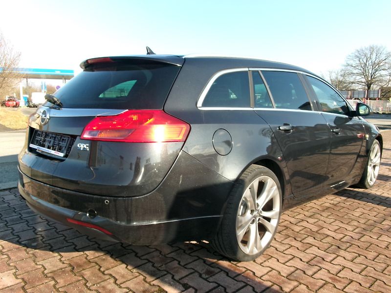 Opel Insignia (2010) 2.0 CDTi - ZADÁNO - fotka 9 z 31