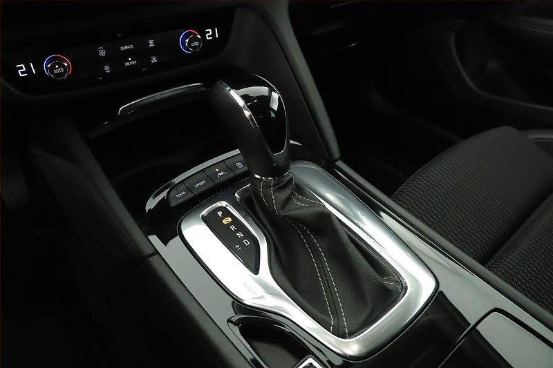 Opel Insignia (2018) 2.0 Turbo 4x4, 4X4, Automat - fotka 10 z 17