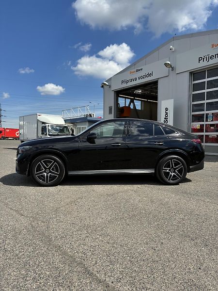 Mercedes-Benz GLC (2025) 220d 4MATIC kupé - fotka 4 z 17