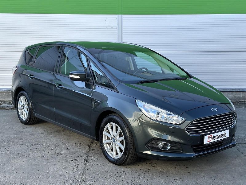 Ford S-MAX 2.0TDCi 150PS AUTOMAT NAVI VÝH - fotka 3 z 46