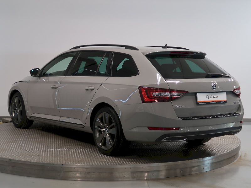 Škoda Superb (2018) SPORTLINE 2.0TDI 140KW CANTON - fotka 7 z 41