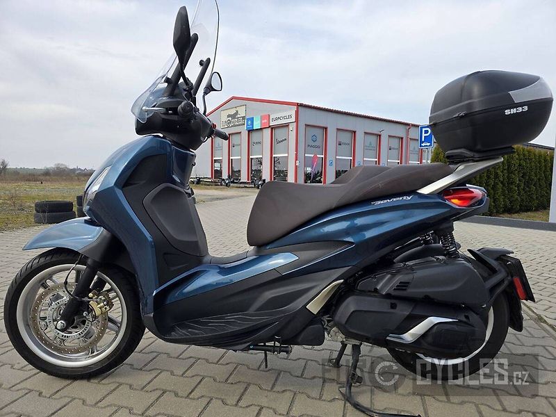 Piaggio Beverly 400 (2022) - fotka 8 z 19