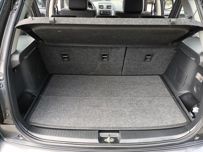 Suzuki SX4 1,6 REZERVACE - fotka 24 z 47