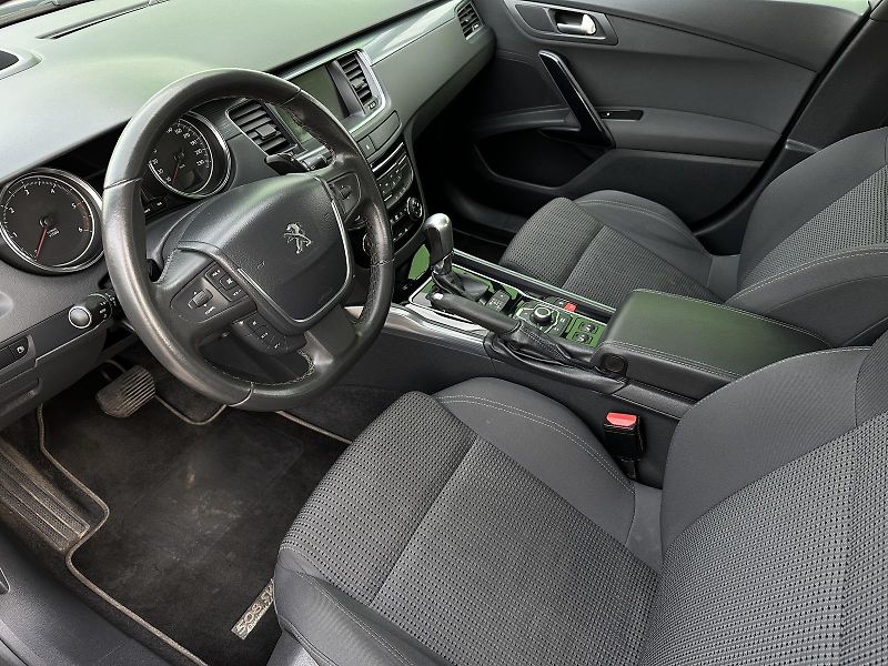Peugeot 508 2.0HDi AT 163PS Bi-Xenon NAVI - fotka 11 z 36