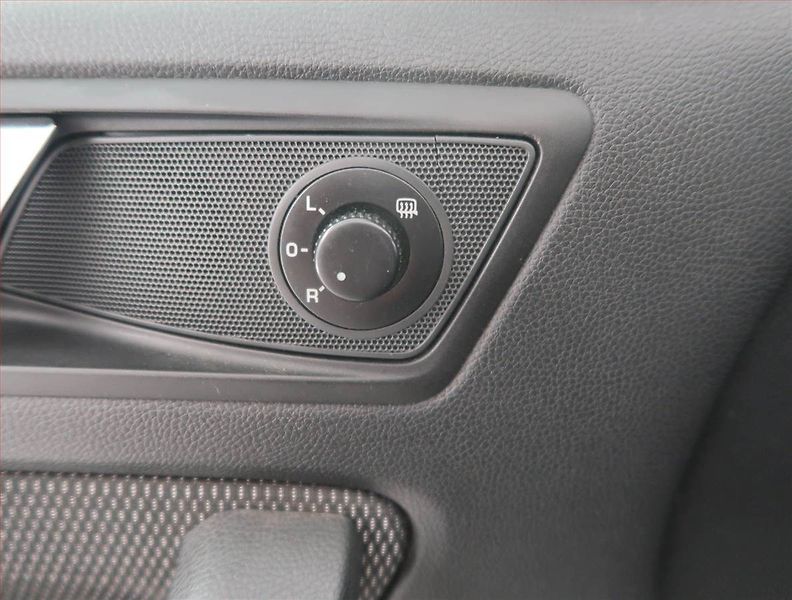 Škoda Yeti (2010) 1.2 TSI, Park. senzory - fotka 17 z 17