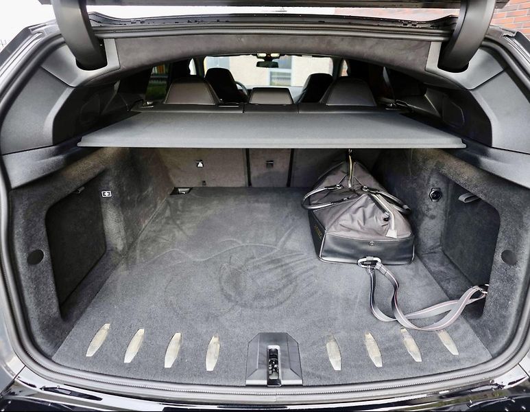 BMW XM (2023) 4.4 V8*Bowers&Wilkins - fotka 45 z 46