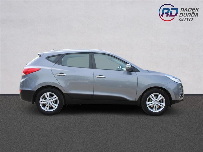 Hyundai ix35 1,7 CRDi  NOVÉ V ČR,VÝHŘEVY - fotka 4 z 26