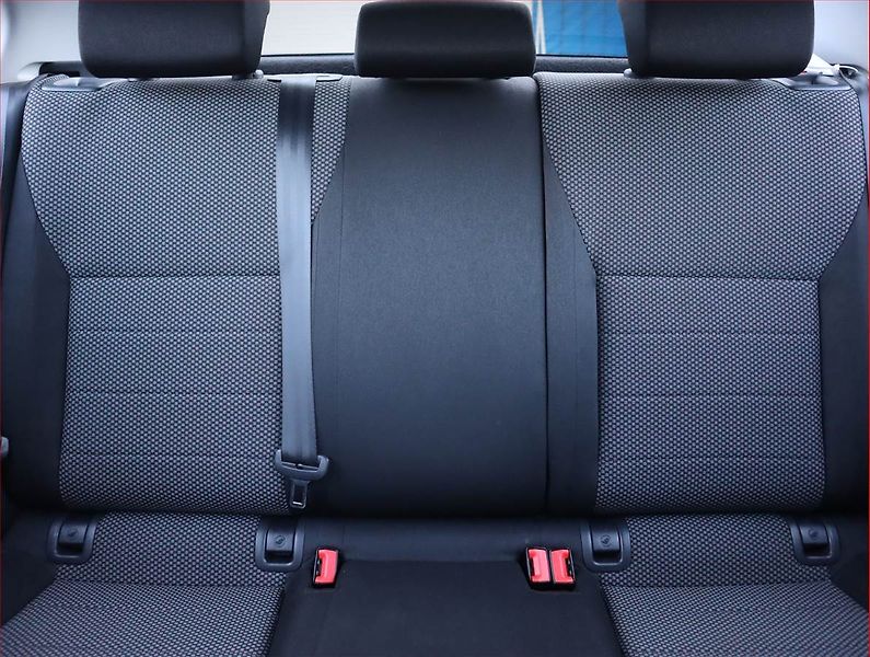 Škoda Octavia (2014) Ambition 1.6 TDI, Serv.kniha - fotka 10 z 18