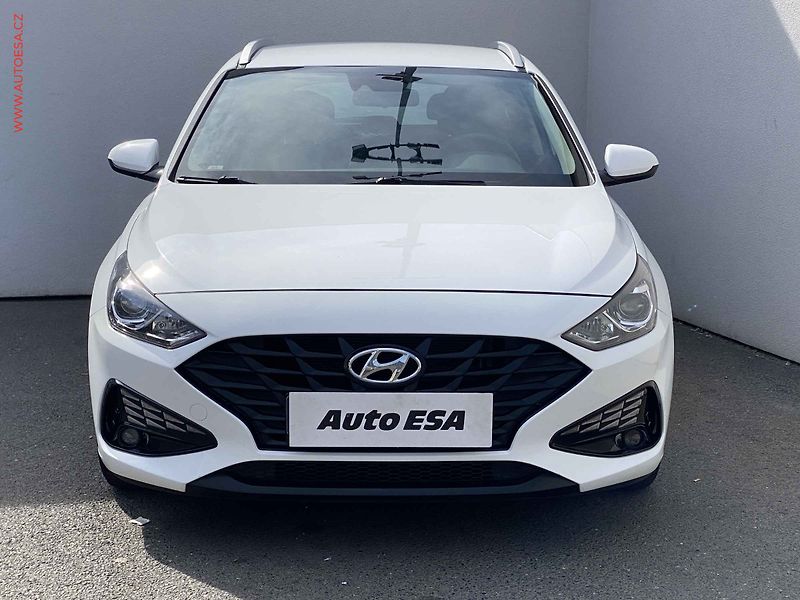 Hyundai i30 (2021) 1.6 CRDi, 1.maj,ČR, Smart - fotka 2 z 17