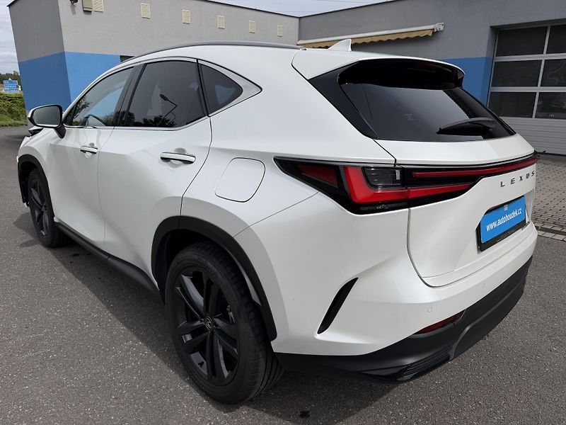 Lexus NX 350h 140kW HEAD-UP - fotka 5 z 21