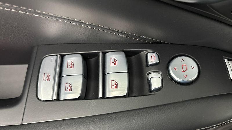 BMW X7 40i AUT xDrive M-paket - fotka 24 z 37