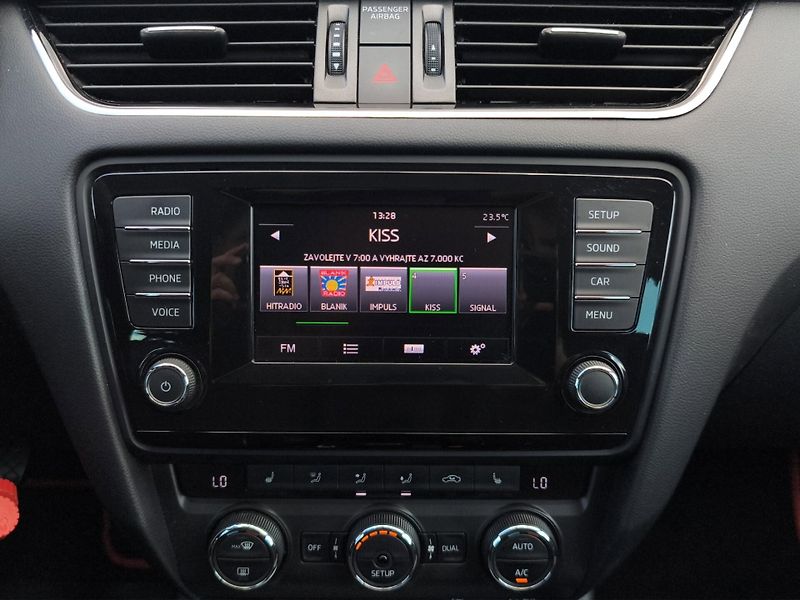 Škoda Octavia (2014) STYLE 1.2 TSI 77kW, Tažné - fotka 18 z 27