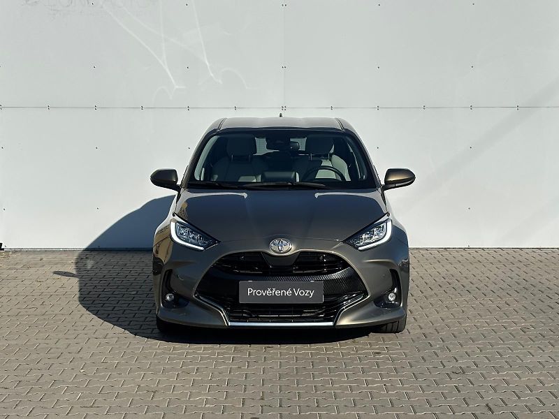 Toyota Yaris 1.5 Dynamic Force Executive AT - fotka 4 z 29