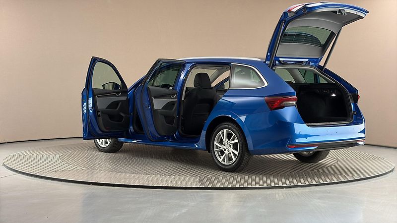 Škoda Octavia 2.0 TDI DSG Top Selection Comb - fotka 7 z 29
