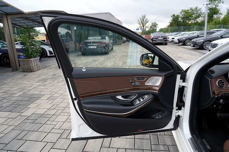 Mercedes-Benz Třídy S S 500 4Matic AMG/Designo/ČR - fotka 18 z 50