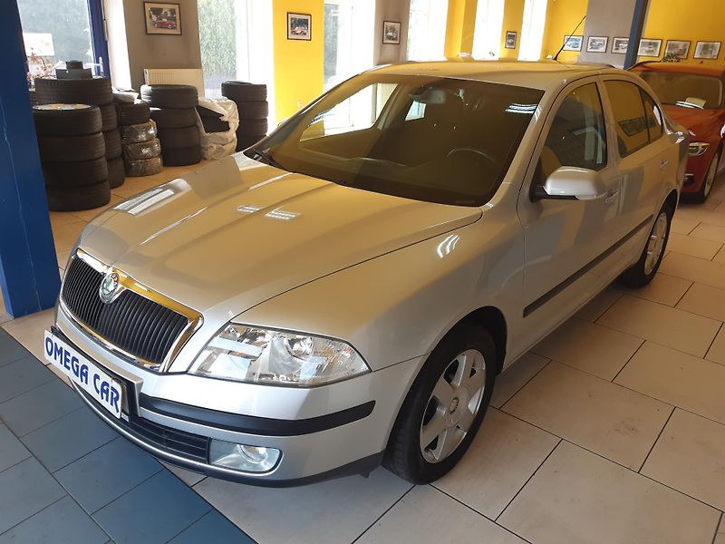 Škoda Octavia 1.6 MPI DIGIKLIMA vyhř.sedaky - fotka 3 z 22