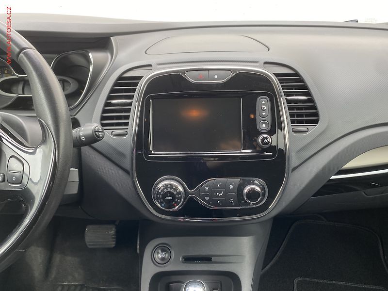 Renault Captur (2015) 1.2 TCe, Intense, AT, TZ - fotka 12 z 18