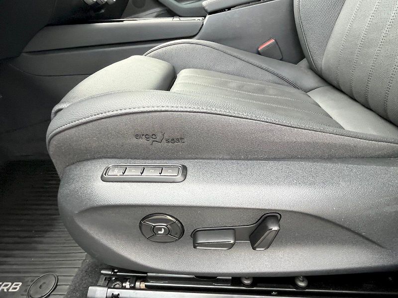 Škoda Superb (2025) 2.0 TDI 110kW L&K Combi DSG - fotka 6 z 22