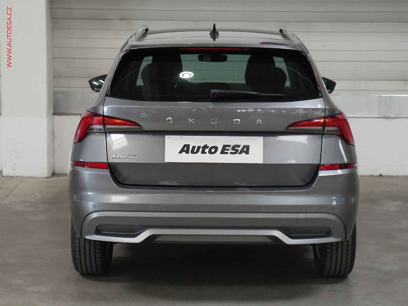 Škoda Kamiq (2023) 1.0 TSI, ČR, Style - fotka 5 z 18