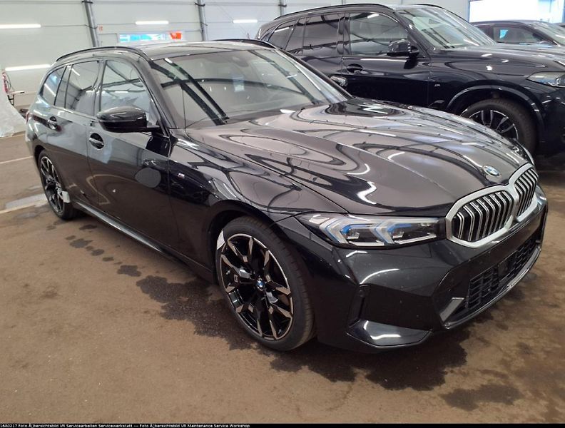 BMW Řada 3 320d xDrive Touring - fotka 2 z 7