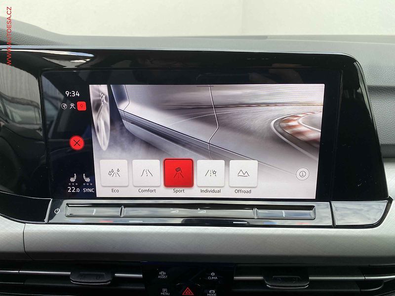 Volkswagen Golf (2021) 2.0 TDi 4x4, 1.maj,ČR - fotka 19 z 21