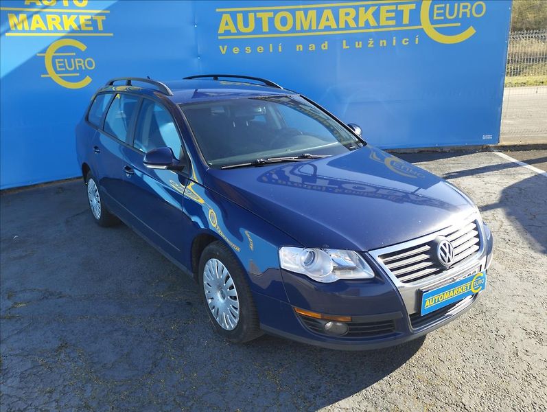 Volkswagen Passat 2,0 TDi 103KW - fotka 3 z 15