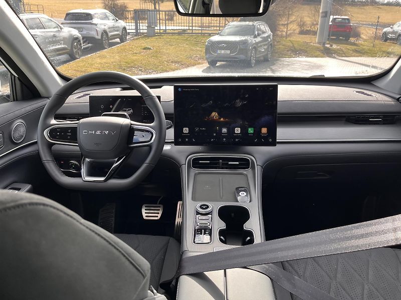 Chery Tiggo 8 (2026) 1,6 ICE UNIQUE demo vůz - fotka 19 z 37
